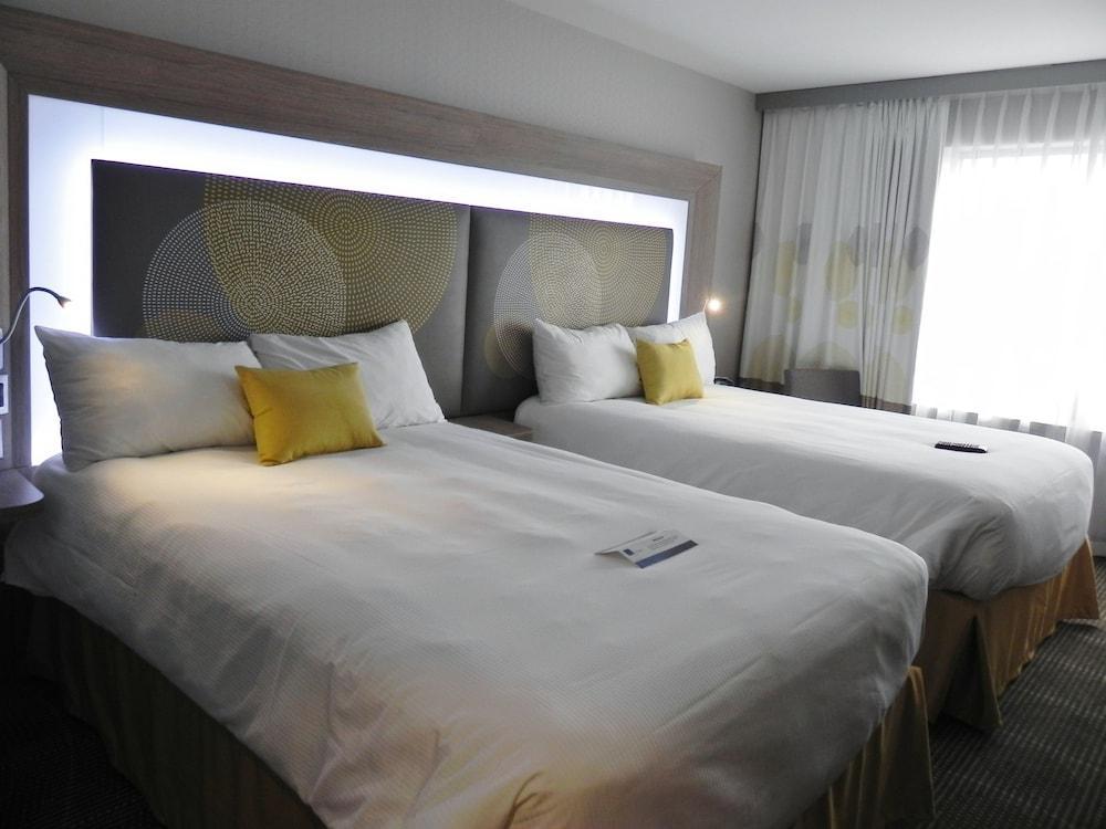 Готель Doubletree By Hilton Ottawa Downtown Екстер'єр фото
