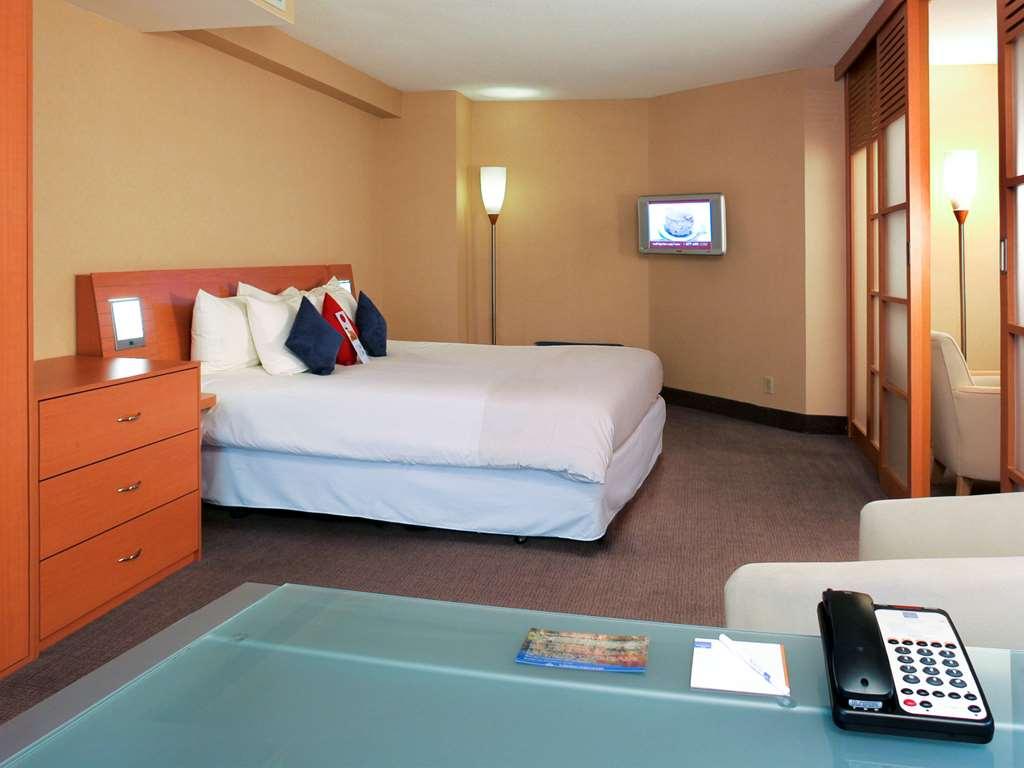 Готель Doubletree By Hilton Ottawa Downtown Номер фото