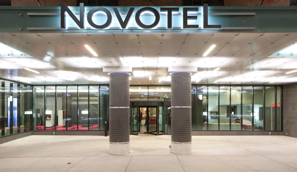 Готель Doubletree By Hilton Ottawa Downtown Екстер'єр фото