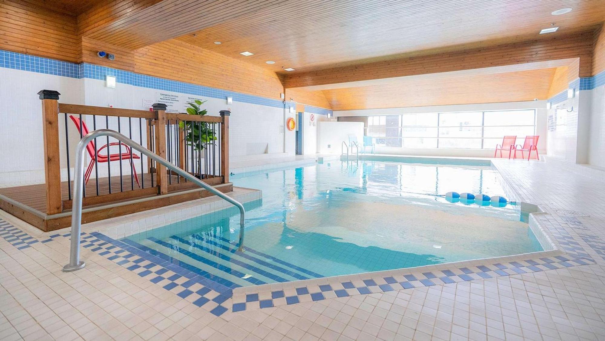 Готель Doubletree By Hilton Ottawa Downtown Екстер'єр фото