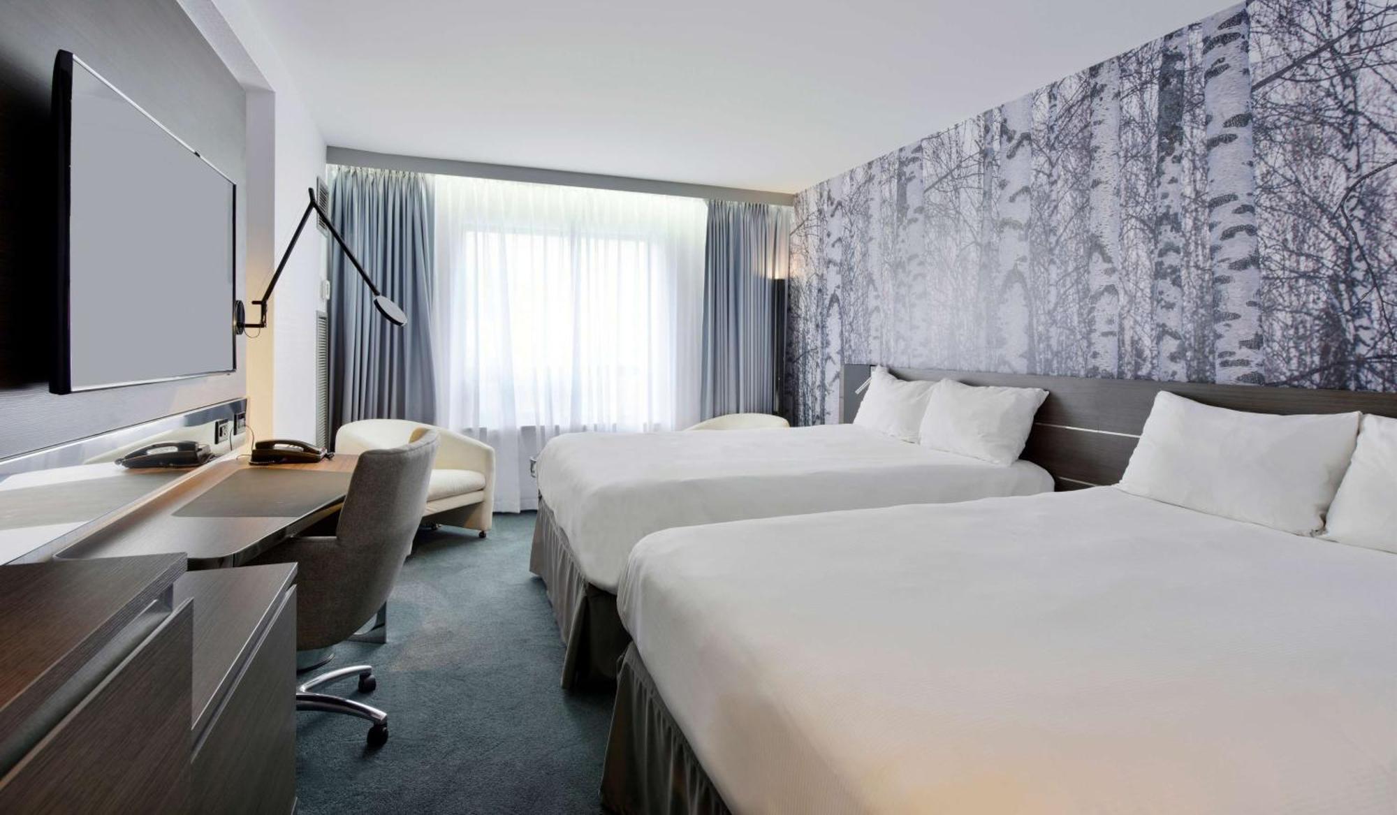 Готель Doubletree By Hilton Ottawa Downtown Екстер'єр фото
