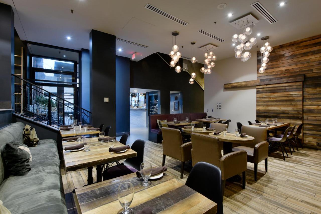 Готель Doubletree By Hilton Ottawa Downtown Екстер'єр фото