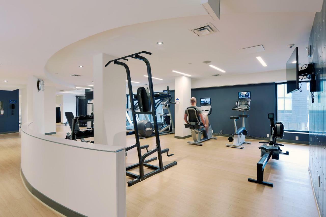 Готель Doubletree By Hilton Ottawa Downtown Екстер'єр фото